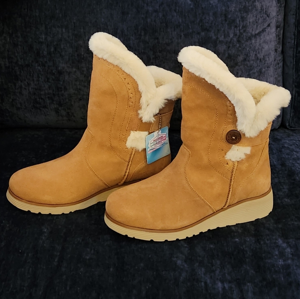 NWT Skechers High Ankle Boots
